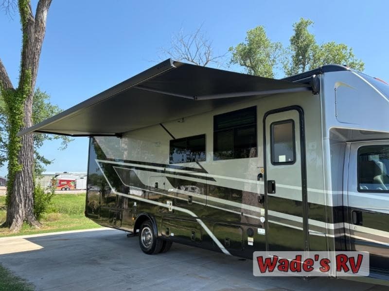 Wade's RV Expands 2026 Motorhome Inventory in Oklahoma, Including New Coachmen Concord Models