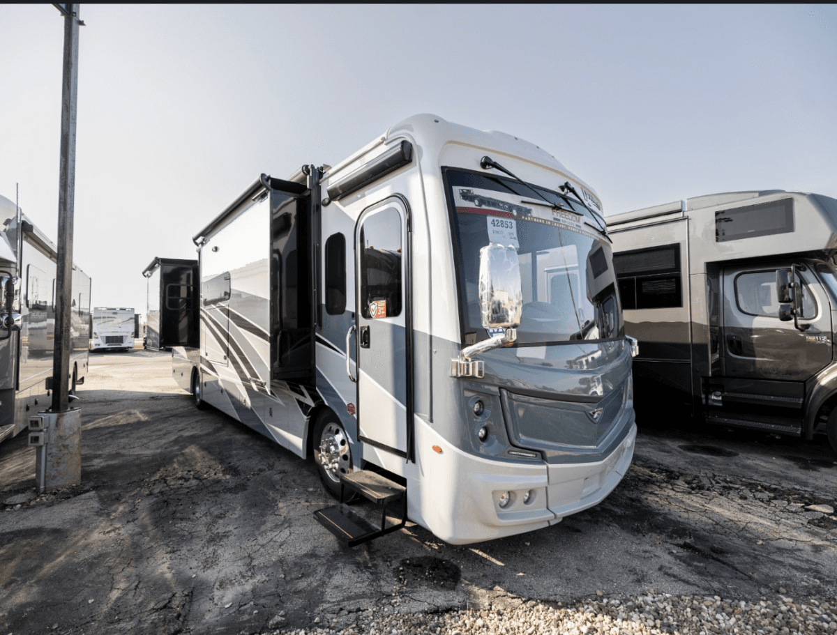 McKee RV Expands Thor Motor Coach Sales and RV Service in Perry, Iowa