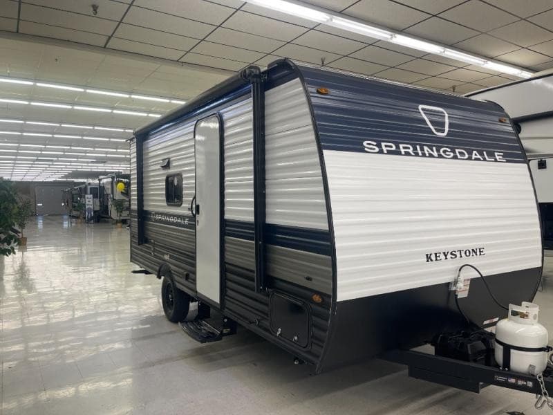 RnR RV Center Expands Liberty Lake Location with Additional RV Inventory and Service Bays