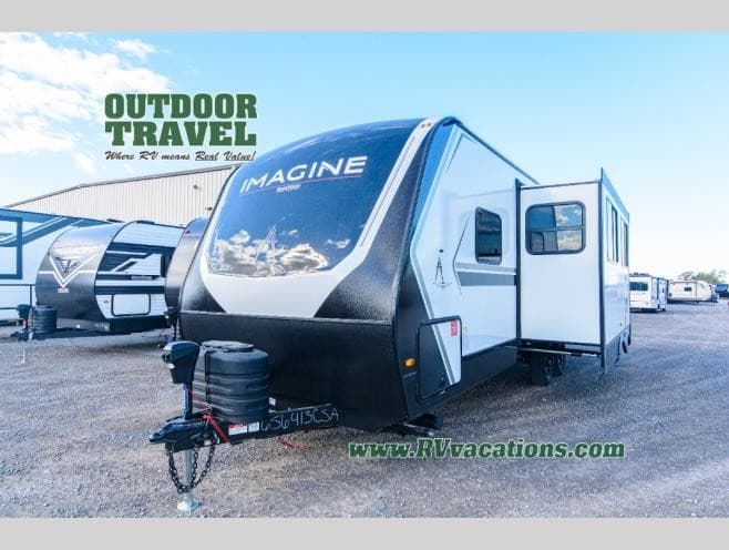 Outdoor Travel Expands Inventory with Grand Design Imagine Trailers and Thor Motor Coach Omni XG32