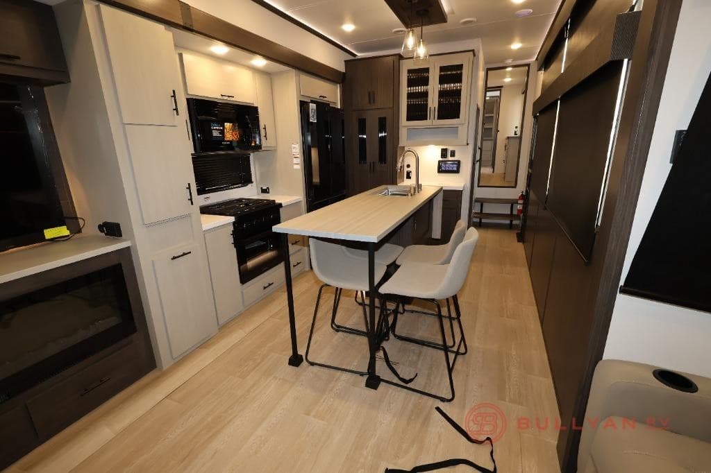 Bullyan RV Expands Inventory of New and Used Campers for Duluth, MN Area