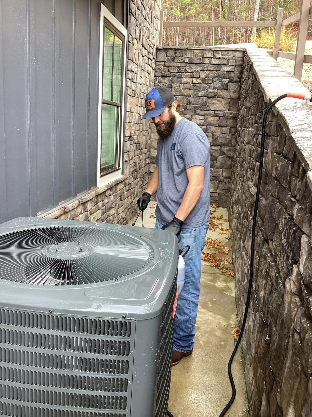 Heat Pump vs. Central A/C: What Alabama Homeowners Should Know