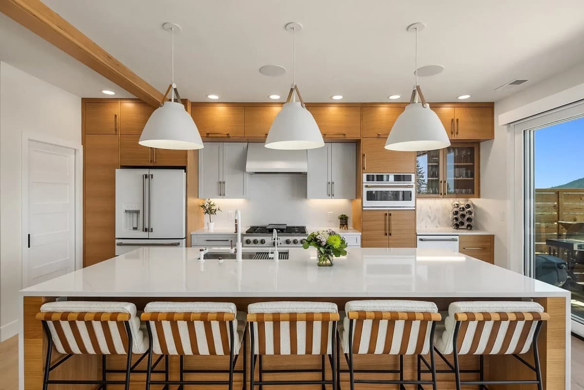 Sammamish Contractor Higgason Homes Offers Full-Spectrum Remodeling Services from Cabinet Updates to Complete Renovations